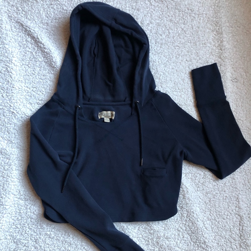 Cropped hoodie